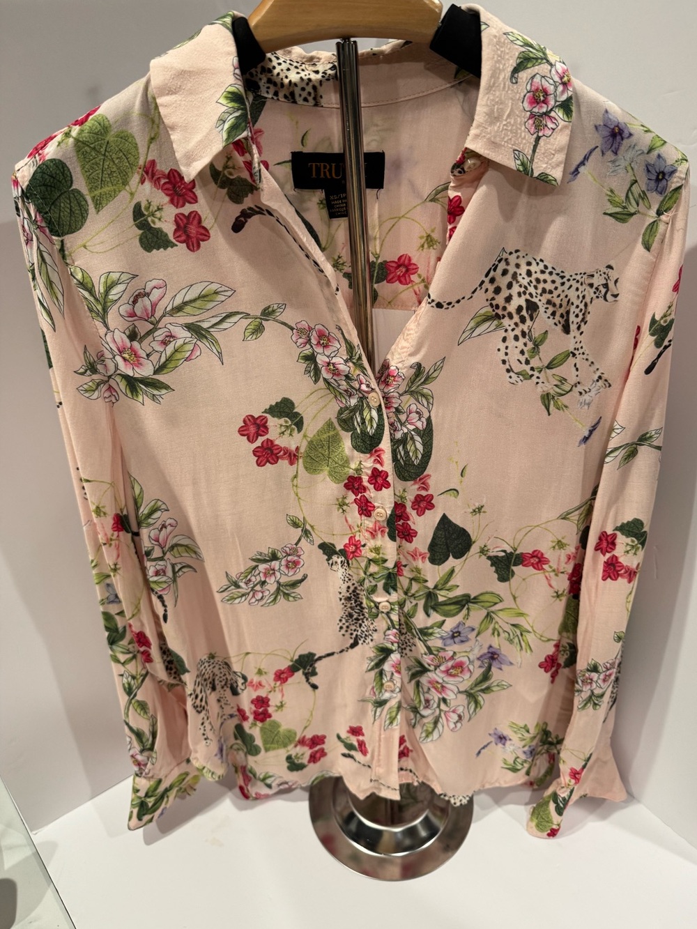 Truth by Republic Floral Cheetah Button Front Blouse Pink XS